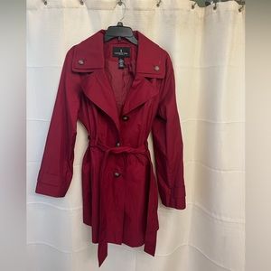 London Fog Red trench coat with hood - size large - great condition